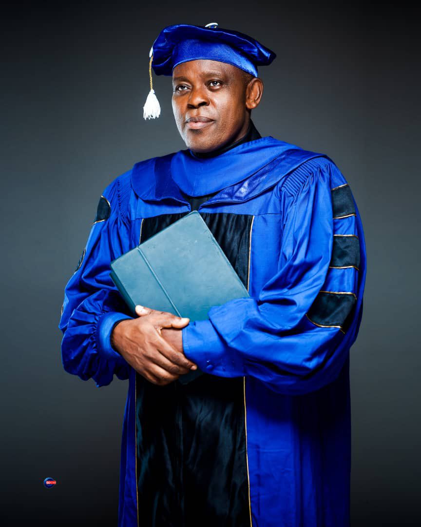 H.E. Dr. Memnih Ndola Francis Nchamba photo